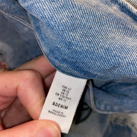 Floral Jean Jacket - Picture 6 of 6